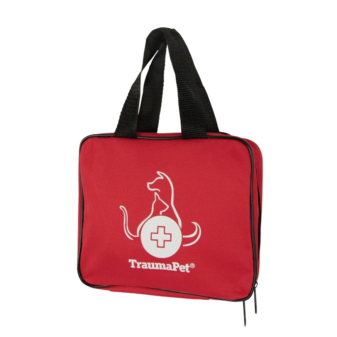 Komplettes TraumaPet Pflegeset für Hund und Katze. 19-teiliges Erste-Hilfe- und Pflegeset für die tägliche Tierpflege und schnelle Hilfe bei kleinen Zwischenfällen.